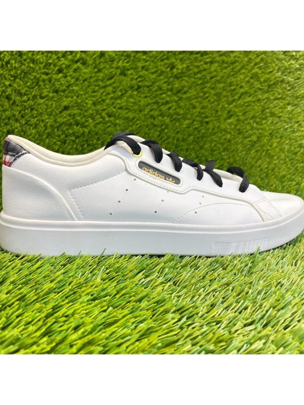 Adidas Her Studio London x Sleek Womens Size 9.5 White Athletic Shoes Sneakers